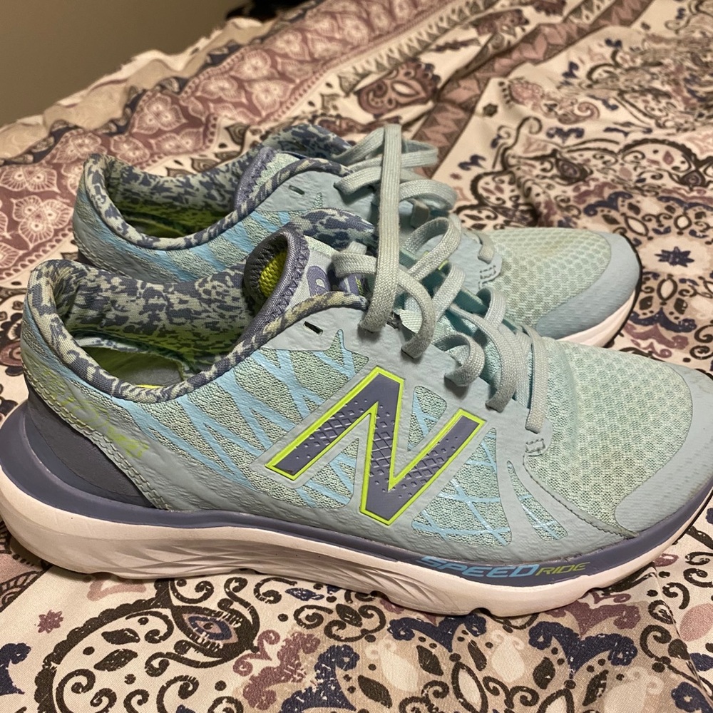 New balance shoes